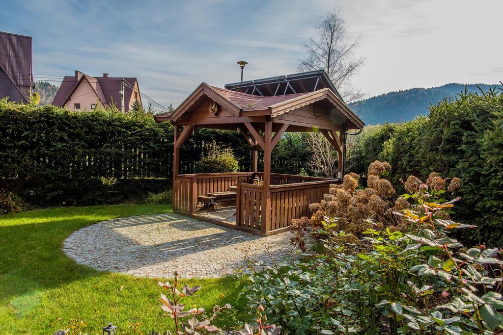 Bed and Breakfast Willa Nad Popradem à Piwniczna-Zdroj Extérieur photo