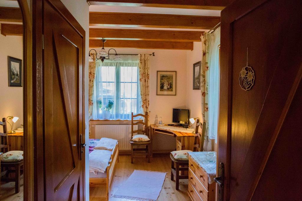 Bed and Breakfast Willa Nad Popradem à Piwniczna-Zdroj Extérieur photo
