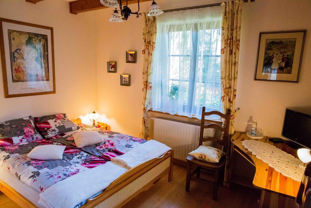 Bed and Breakfast Willa Nad Popradem à Piwniczna-Zdroj Extérieur photo
