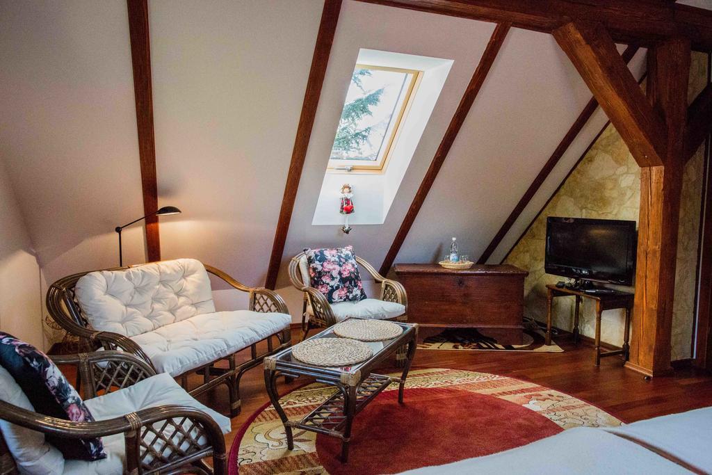 Bed and Breakfast Willa Nad Popradem à Piwniczna-Zdroj Extérieur photo